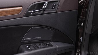 Škoda Superb Combi 2.0 TDI DSG Laurin&Klement - 8