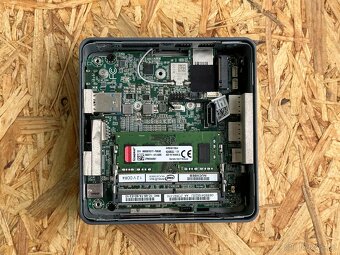 Intel NUC ( i5 8.GEN / Iris Plus 655 / M.2 / DDR4 / USB-C ) - 8