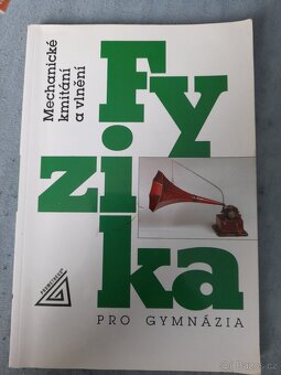 Prodám středoškolské učebnice (chemie, fyzika, zeměpis, děje - 8