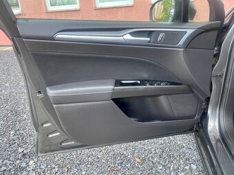 Ford Mondeo MK5 2.0tdci/132kw, Titanium, pěkný vůz - 8