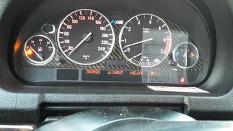 BMW X5 E53 4,4i LPG, nová STK - 8