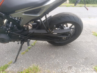 KTM DUKE 790 - 8