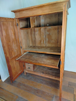 Velká masivní skříň - TEAK - 8