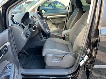 Volkswagen touran 1.6tdi, ČR ,SERV,NEHAVAROVÁNO. - 8