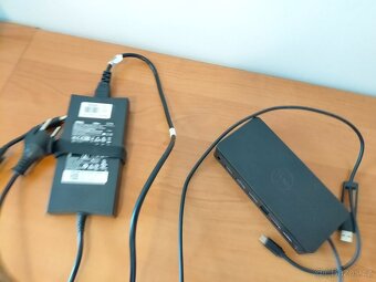 Dell dock D6000 - 8