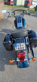 Suzuki VL 1500 Intruder - 8