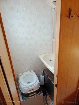 Prodám karavan dethleffs - 8