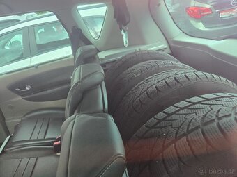Renault Scenic III 1,4i 96kW Kuze Navigace - 8