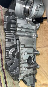 Horní olejová vana BMW N63B44 - 8