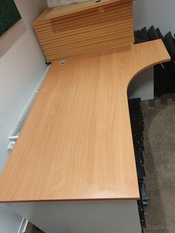 Kancelářský nábytek - 8