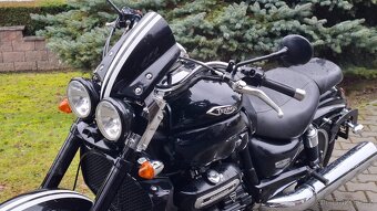 Triumph Rocket III. Roadster - 8