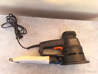 Excentrická bruska zn. BLACK DECKER. - 8