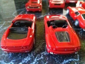 Modely autíček Ferrari Shell. - 8