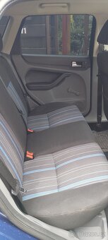 Ford Focus combi 1,6 TDCi 80kw rv 2010 druhy maj. serviska - 8