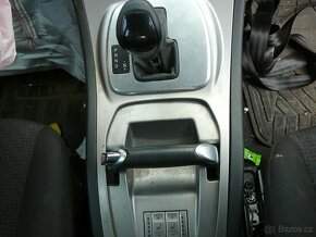Ford Galaxy 2.0 103kW 2008 dveře, tažné..díly - 8