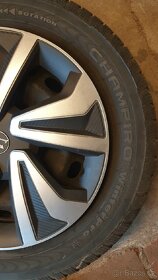 Pneu 215/60R16 na plech. diskách VW T4 Multivan - 8
