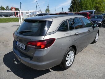 Opel Astra 1.6 CDTi 81kW LED,DPH,ČR,závěs - 8