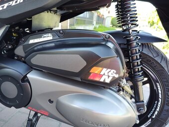 Honda Forza 300 (NF08) r.v 2019-TOP stav,včetně doplňků - 8