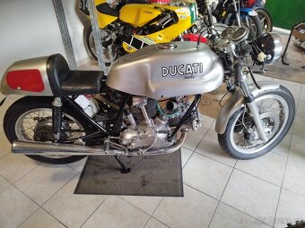DUCATI 750 GT - 8