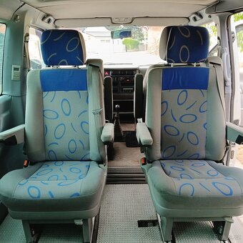 VW CARAVELLE LONG 2.5.TDI 75KW RV-2001 INTERIÉR MULTIVAN - 8