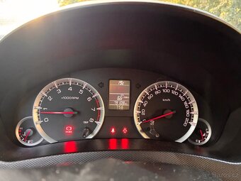 Suzuki Swift 1.2, 69Kw, 79tkm, 2 sady pneu - 8