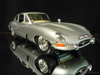 Jaguar E Type Coupe stříbrný Bburago 1/18 - 8
