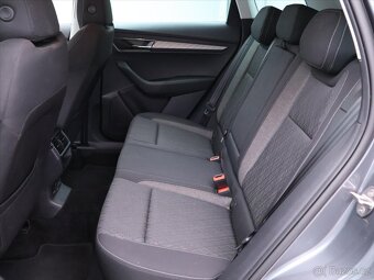 Škoda Karoq 1,5 TSI 110kW CZ Style DPH (2022) - 8