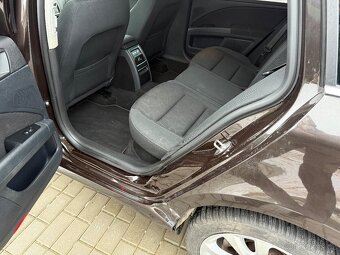 Škoda Superb Combi 2.0 TDI 9/2012 Family / NAVIGACE - 8