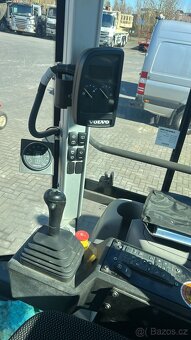 Válec VOLVO SD75B, r.v. 2019, 332 motohodin, zánovní stav - 8