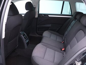 Škoda Superb 2,0 TDi 103KW Navi Serv.kniha (2012) - 8