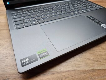 3,2K 16"_LENOVO YOGA PRO 9_ULTRA 9 185H_32GB_RTX 4050 6GB - 8