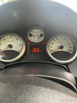Peugeot 207 - 8