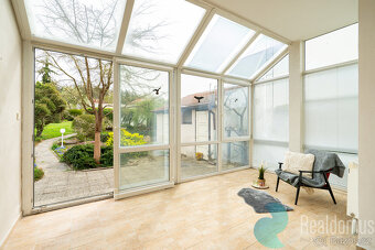 Prodej, dvougenerační rodinný dům,173m2, balkón, zahrada, Ve - 8