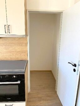 Nový byt 2+kk s terasou, 50m2,P.7-U metra Vltavska - 8