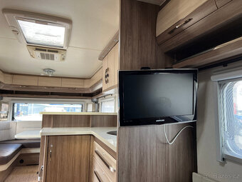 Karavan Hobby De Luxe 560+ KLima+Pojezd+TV - 8