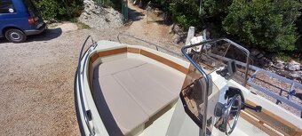 Sleva na 290000,-kc,motorova lod, člun Conero Honda 60hp - 8