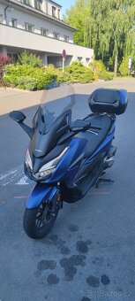 Honda Forza 125 . 11kW - 8