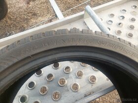 Pneu 225/40/18 - 8