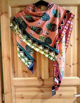 Nový dámský značkový šátek šála i pareo desigual s ananasy - 8