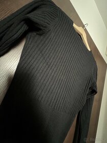 Dáms. černý top/tričko/svetřík s dl. ruk. a výstřihem – M/L? - 8