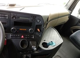 Mercedes Benz Actros 1845 - 8