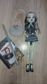 Monster high - 8