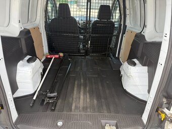Ford Transit Courier 2018 1.0 74 kW ČR původ - 8