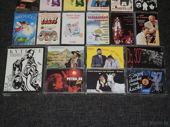 Prodám krabici různých originálních audiokazet - TOP STAV - 8