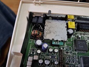 Commodore Amiga 1200 + kvalitní zdroj, Gotek, kabel joystick - 8