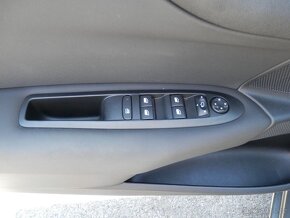 Citroen C4 1,2PTurbo 96kW 5/2014 NEHAVAROVANÉ - 8