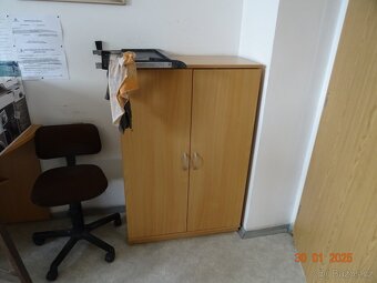 Kancelářský nábytek - 8