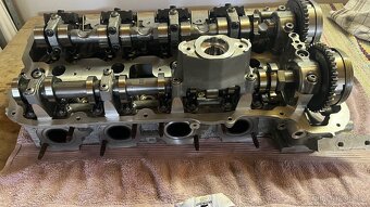 Hlavy motoru BMW N63B44 Twin Turbo - 8