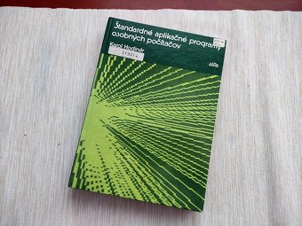 Knihy Basic, Pascal, TNS, software pro PC - 8