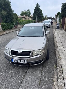 Škoda Superb - 8